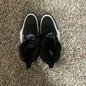 Jordan spitzike in purple